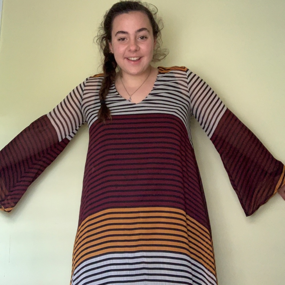 Bell sleeved dress
